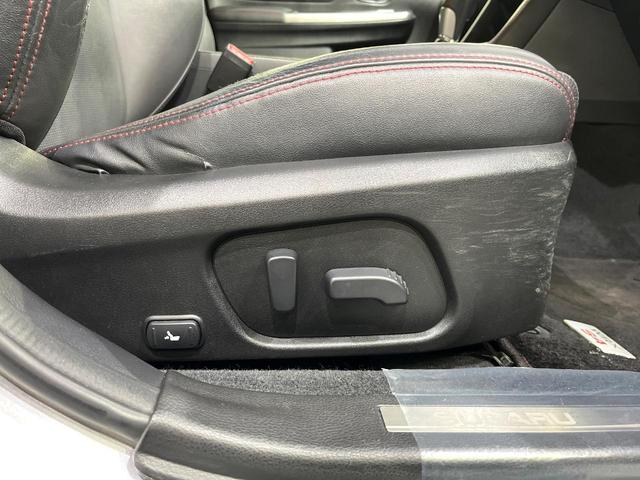 ＷＲＸ Ｓ４ ２．０ＧＴ－Ｓアイサイト　黒革　シートメモリ　シートヒーター　ダイアトーンナビ　バックカメラ　アイサイトｖｅｒ３　レーダークルーズ　車線逸脱警報　コーナーセンサー　バックカメラ　ＬＥＤヘッド　オートライト（39枚目）