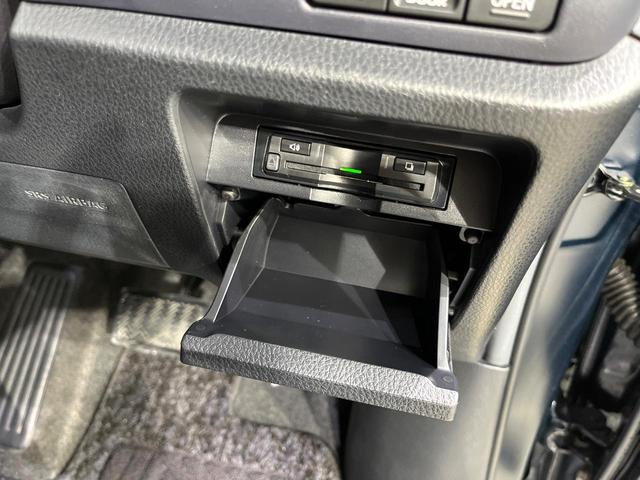 ヴォクシー Ｖ　両側電動ドア　アルパイン１０型ナビ　後席モニター　バックカメラ　衝突被害軽減システム　コーナーセンサー　クルコン　ＬＥＤヘッド　オートハイビーム　ドラレコ　スマートキー　ＥＴＣ　Ｂｌｕｅｔｏｏｔｈ（64枚目）