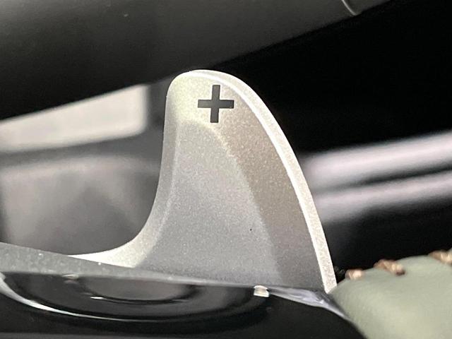 N-BOXカスタム ターボ ターボ 両側電動スライド ホンダセンシング レーダークルーズ 車線逸脱警報 コーナーセンサー LEDヘッド オートハイビーム オートライト ハーフレザーシート 前席シートヒーター スマートキー(7枚目)