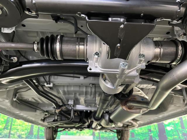 N-BOXカスタム ターボ ターボ 両側電動スライド ホンダセンシング レーダークルーズ 車線逸脱警報 コーナーセンサー LEDヘッド オートハイビーム オートライト ハーフレザーシート 前席シートヒーター スマートキー(20枚目)