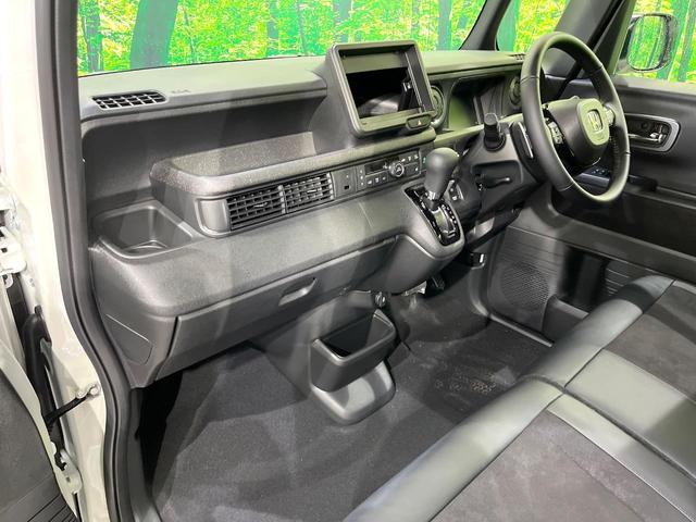 N-BOXカスタム ターボ ターボ 両側電動スライド ホンダセンシング レーダークルーズ 車線逸脱警報 コーナーセンサー LEDヘッド オートハイビーム オートライト ハーフレザーシート 前席シートヒーター スマートキー(36枚目)