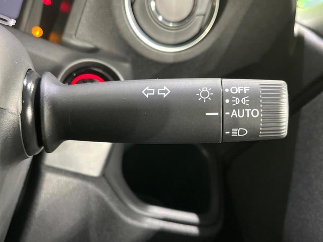 N-BOXカスタム ターボ ターボ 両側電動スライド ホンダセンシング レーダークルーズ 車線逸脱警報 コーナーセンサー LEDヘッド オートハイビーム オートライト ハーフレザーシート 前席シートヒーター スマートキー(46枚目)