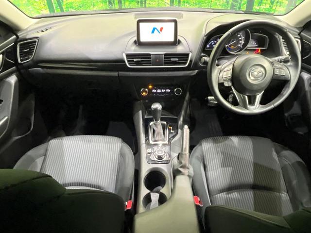 アクセラスポーツ １５Ｓ　リアビーグルモニタリング　衝突被害軽減　クルーズコントロール　スマートキー　ＨＩＤヘッド　オートライト　マツダコネクトナビ　バックカメラ　Ｂｌｕｅｔｏｏｔｈ　ＣＤ　ＤＶＤ　アイストップ（2枚目）