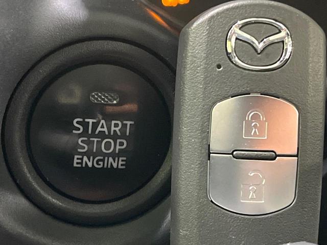 アクセラスポーツ １５Ｓ　リアビーグルモニタリング　衝突被害軽減　クルーズコントロール　スマートキー　ＨＩＤヘッド　オートライト　マツダコネクトナビ　バックカメラ　Ｂｌｕｅｔｏｏｔｈ　ＣＤ　ＤＶＤ　アイストップ（9枚目）