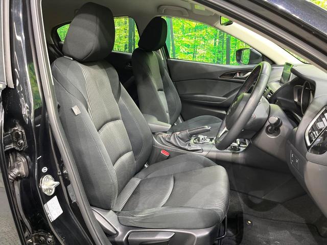 アクセラスポーツ １５Ｓ　リアビーグルモニタリング　衝突被害軽減　クルーズコントロール　スマートキー　ＨＩＤヘッド　オートライト　マツダコネクトナビ　バックカメラ　Ｂｌｕｅｔｏｏｔｈ　ＣＤ　ＤＶＤ　アイストップ（10枚目）