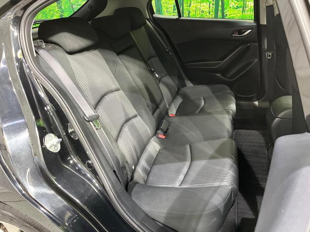 アクセラスポーツ １５Ｓ　リアビーグルモニタリング　衝突被害軽減　クルーズコントロール　スマートキー　ＨＩＤヘッド　オートライト　マツダコネクトナビ　バックカメラ　Ｂｌｕｅｔｏｏｔｈ　ＣＤ　ＤＶＤ　アイストップ（11枚目）