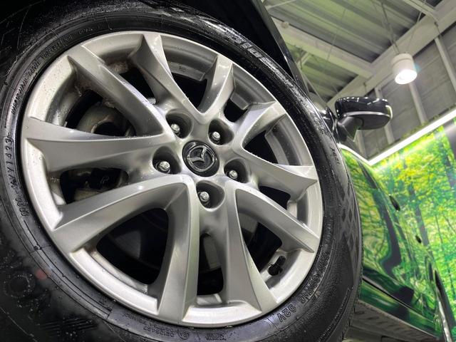 アクセラスポーツ １５Ｓ　リアビーグルモニタリング　衝突被害軽減　クルーズコントロール　スマートキー　ＨＩＤヘッド　オートライト　マツダコネクトナビ　バックカメラ　Ｂｌｕｅｔｏｏｔｈ　ＣＤ　ＤＶＤ　アイストップ（14枚目）