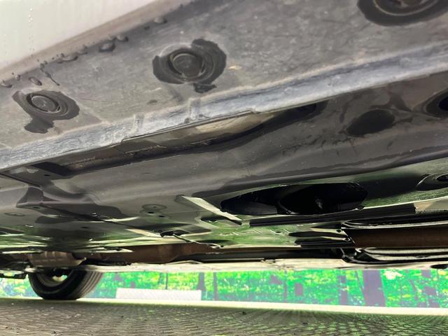 アクセラスポーツ １５Ｓ　リアビーグルモニタリング　衝突被害軽減　クルーズコントロール　スマートキー　ＨＩＤヘッド　オートライト　マツダコネクトナビ　バックカメラ　Ｂｌｕｅｔｏｏｔｈ　ＣＤ　ＤＶＤ　アイストップ（24枚目）