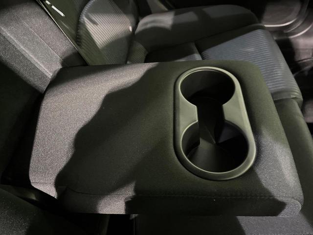 アクセラスポーツ １５Ｓ　リアビーグルモニタリング　衝突被害軽減　クルーズコントロール　スマートキー　ＨＩＤヘッド　オートライト　マツダコネクトナビ　バックカメラ　Ｂｌｕｅｔｏｏｔｈ　ＣＤ　ＤＶＤ　アイストップ（54枚目）