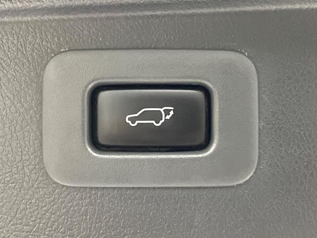 アルファードハイブリッド SR 後期 サンルーフ 後席モニター 純正8型ナビ 両側電動ドア バックカメラ コーナーセンサー クルーズコントロール 電動リアゲート パワーシート シートヒーター HIDヘッド(7枚目)