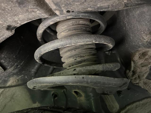 ハリアー エレガンス 後期 モデリスタエアロ 寒冷地仕様 純正9型ナビ バックカメラ フルセグ 衝突被害軽減 レーダークルーズ オートハイビーム パワーシート LEDヘッド ETC スマートキー(21枚目)