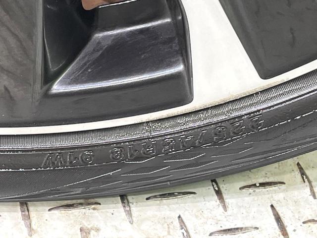 レヴォーグ ＳＴＩスポーツ　ＥＸ　純正１１．６インチ　衝突被害軽減　レーダークルーズ　アイサイト　レーダークルーズ　電動リアゲート　レザーシート　パワーシート　全席シートヒーター　サイドカメラ　バックカメラ　コーナーセンサー（26枚目）