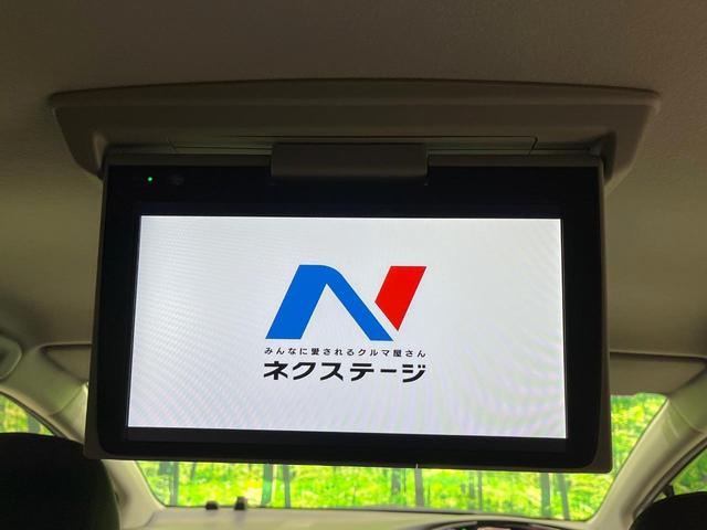 シエンタ Ｇ　クエロ　後期　寒冷地仕様　フリップダウンモニター　純正９型ナビ　全周囲カメラ　両側電動スライド　衝突被害軽減　車線逸脱警報　コーナーセンサー　ハーフレザーシート　シートヒーター　ＬＥＤヘッド　オートハイビーム（4枚目）