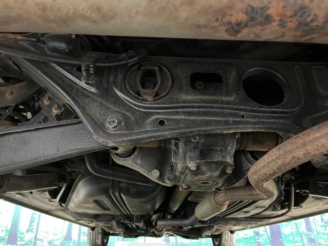 シエンタ Ｇ　クエロ　後期　寒冷地仕様　フリップダウンモニター　純正９型ナビ　全周囲カメラ　両側電動スライド　衝突被害軽減　車線逸脱警報　コーナーセンサー　ハーフレザーシート　シートヒーター　ＬＥＤヘッド　オートハイビーム（20枚目）