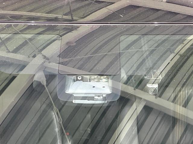 シエンタ Ｇ　クエロ　後期　寒冷地仕様　フリップダウンモニター　純正９型ナビ　全周囲カメラ　両側電動スライド　衝突被害軽減　車線逸脱警報　コーナーセンサー　ハーフレザーシート　シートヒーター　ＬＥＤヘッド　オートハイビーム（29枚目）