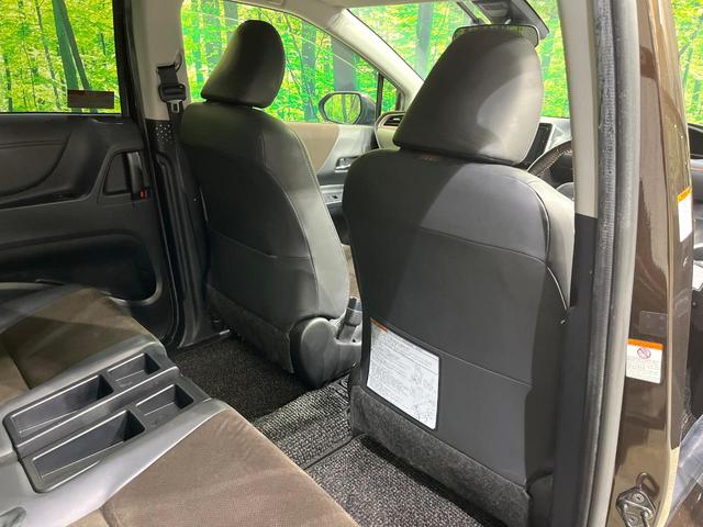 シエンタ Ｇ　クエロ　後期　寒冷地仕様　フリップダウンモニター　純正９型ナビ　全周囲カメラ　両側電動スライド　衝突被害軽減　車線逸脱警報　コーナーセンサー　ハーフレザーシート　シートヒーター　ＬＥＤヘッド　オートハイビーム（42枚目）