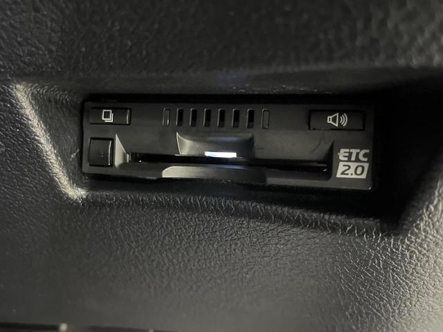 シエンタ Ｇ　クエロ　後期　寒冷地仕様　フリップダウンモニター　純正９型ナビ　全周囲カメラ　両側電動スライド　衝突被害軽減　車線逸脱警報　コーナーセンサー　ハーフレザーシート　シートヒーター　ＬＥＤヘッド　オートハイビーム（61枚目）