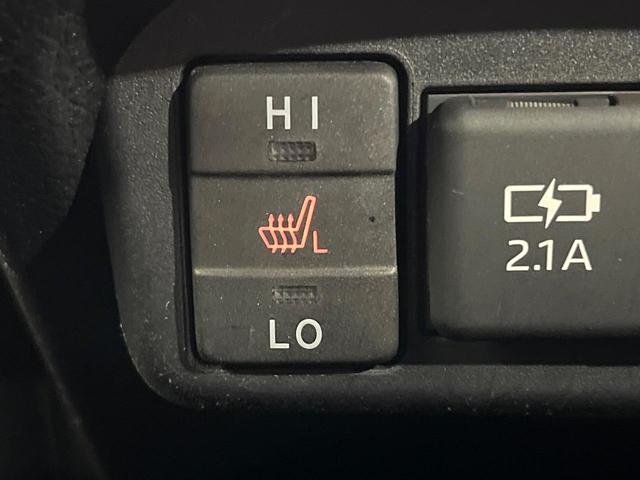 シエンタ Ｇ　クエロ　後期　寒冷地仕様　フリップダウンモニター　純正９型ナビ　全周囲カメラ　両側電動スライド　衝突被害軽減　車線逸脱警報　コーナーセンサー　ハーフレザーシート　シートヒーター　ＬＥＤヘッド　オートハイビーム（62枚目）