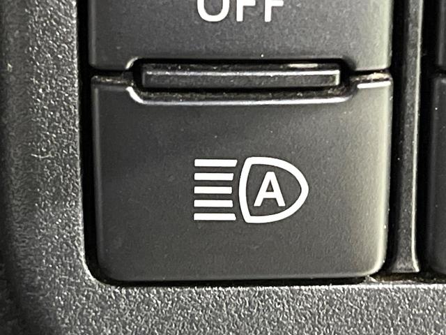 ハイゼットカーゴ DX SAIII パナソニックナビ Bluetooth スマートアシスト 車線逸脱警報 誤発進抑制 クリアランスソナー LEDヘッド オートハイビーム アイドリングストップ リアヒーター ドライブレコーダー ETC(5枚目)