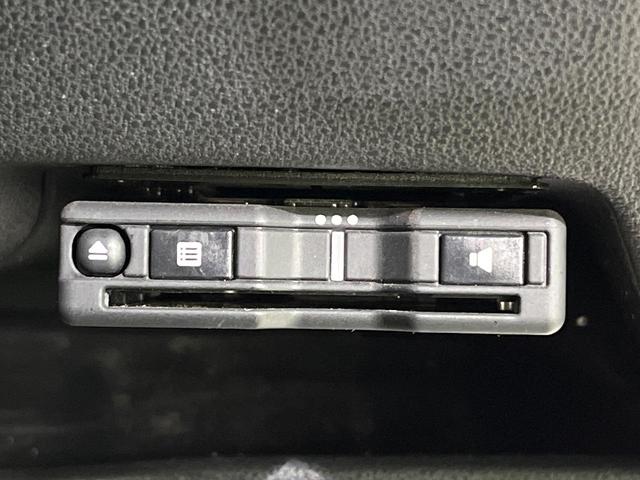 ハイゼットカーゴ DX SAIII パナソニックナビ Bluetooth スマートアシスト 車線逸脱警報 誤発進抑制 クリアランスソナー LEDヘッド オートハイビーム アイドリングストップ リアヒーター ドライブレコーダー ETC(8枚目)