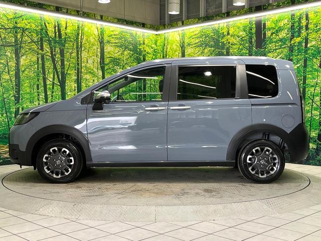 フリード e:HEVクロスター 登録済未使用車 寒冷地仕様 両側電動スライド ホンダセンシング レーダークルーズ コーナーセンサー ブラインドスポット シートヒーター LEDヘッド オートライト オートエアコン(29枚目)