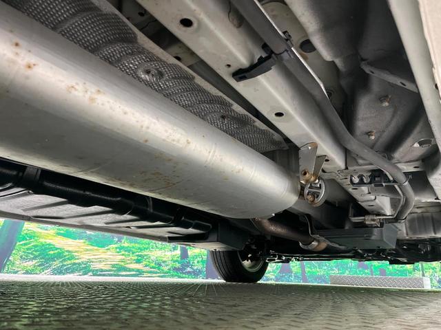 エスティマ ２．４アエラス　Ｇエディション　両側電動ドア　パナソニックナビ　バックカメラ　オットマン　ＨＩＤヘッド　オートライト　クルーズコントロール　オートライト　フルセグ　スマートキー　ＥＴＣ（23枚目）