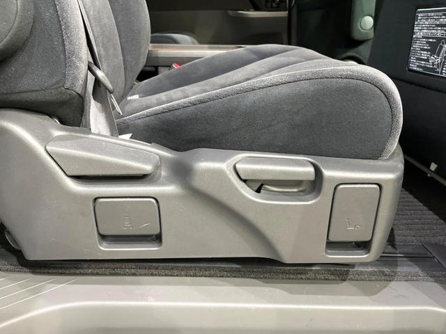 エスティマ ２．４アエラス　Ｇエディション　両側電動ドア　パナソニックナビ　バックカメラ　オットマン　ＨＩＤヘッド　オートライト　クルーズコントロール　オートライト　フルセグ　スマートキー　ＥＴＣ（46枚目）