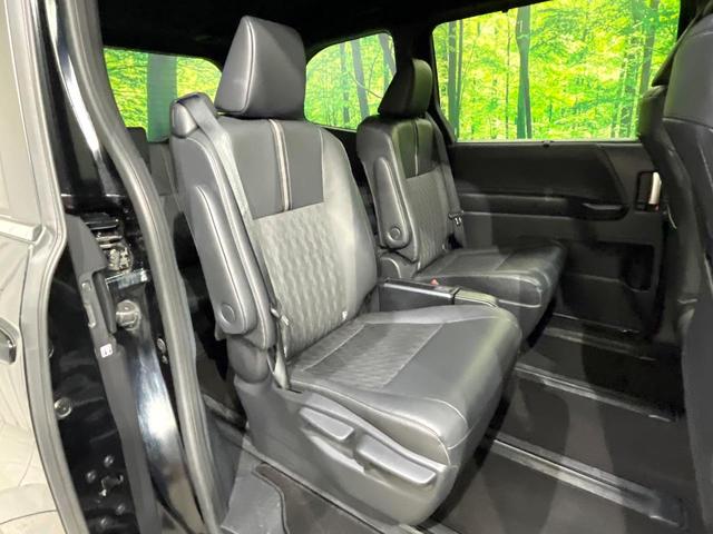 ノア S-Z 寒冷地仕様 純正ナビ付DA バックカメラ 両側電動スライド 衝突被害軽減 レーダークルーズ コーナーセンサー ハーフレザーシート シートヒーター LEDヘッド オートハイビーム フルセグ/CD/DVD(10枚目)