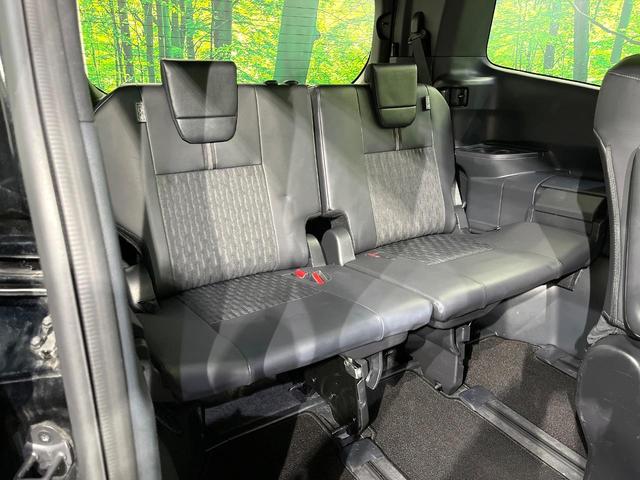 ノア S-Z 寒冷地仕様 純正ナビ付DA バックカメラ 両側電動スライド 衝突被害軽減 レーダークルーズ コーナーセンサー ハーフレザーシート シートヒーター LEDヘッド オートハイビーム フルセグ/CD/DVD(11枚目)