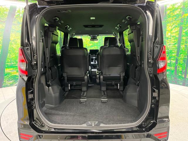 ノア S-Z 寒冷地仕様 純正ナビ付DA バックカメラ 両側電動スライド 衝突被害軽減 レーダークルーズ コーナーセンサー ハーフレザーシート シートヒーター LEDヘッド オートハイビーム フルセグ/CD/DVD(12枚目)