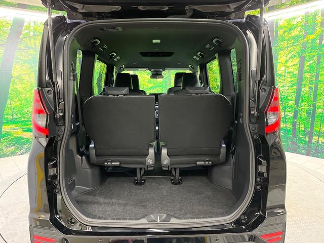 ノア S-Z 寒冷地仕様 純正ナビ付DA バックカメラ 両側電動スライド 衝突被害軽減 レーダークルーズ コーナーセンサー ハーフレザーシート シートヒーター LEDヘッド オートハイビーム フルセグ/CD/DVD(35枚目)