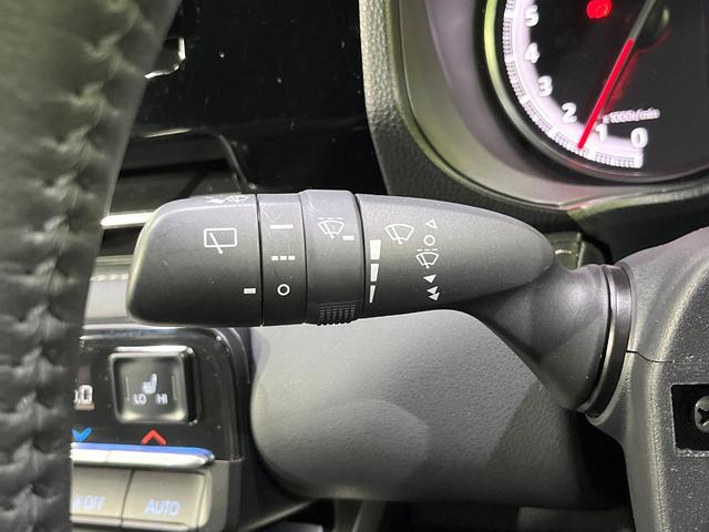 ノア S-Z 寒冷地仕様 純正ナビ付DA バックカメラ 両側電動スライド 衝突被害軽減 レーダークルーズ コーナーセンサー ハーフレザーシート シートヒーター LEDヘッド オートハイビーム フルセグ/CD/DVD(52枚目)