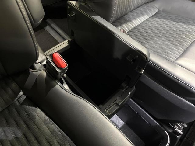 ノア S-Z 寒冷地仕様 純正ナビ付DA バックカメラ 両側電動スライド 衝突被害軽減 レーダークルーズ コーナーセンサー ハーフレザーシート シートヒーター LEDヘッド オートハイビーム フルセグ/CD/DVD(66枚目)