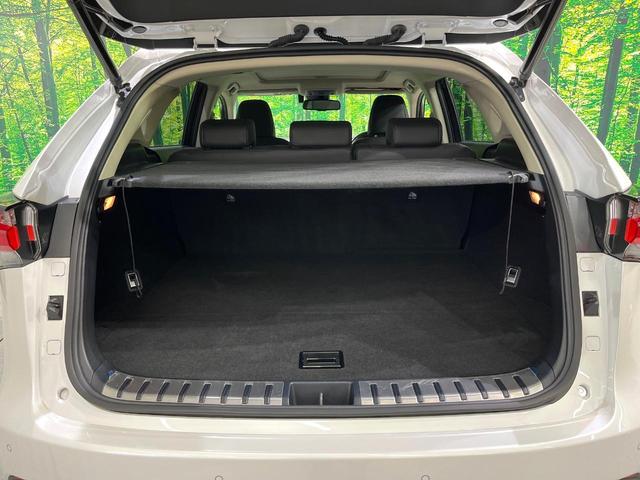 NX NX300h バージョンL マークレビンソン サンルーフ 全周囲カメラ 純正ナビ ブラインドスポット 衝突被害軽減 レーダークルーズ 電動リアゲート シートベンチレーション メモリー付パワーシート オートハイビーム(12枚目)