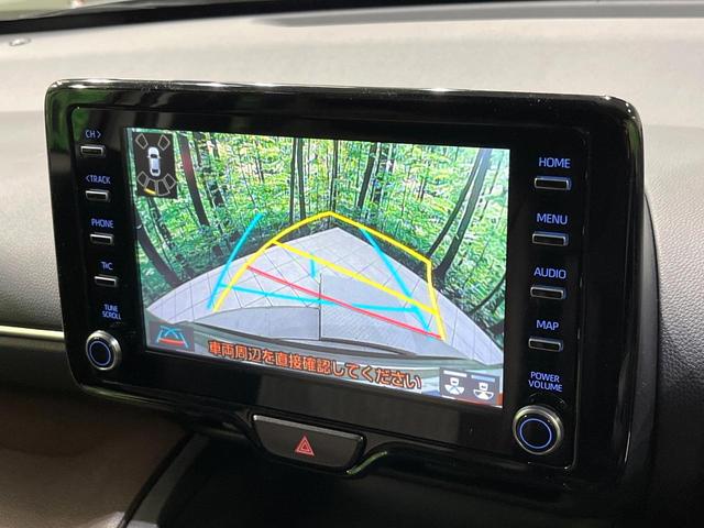 ヤリスクロス ハイブリッドＺ　純正ナビ付８型ＤＡ　バックカメラ　セーフティセンス　レーダークルーズ　車線逸脱警報　オートハイビーム　コーナーセンサー　ＬＥＤヘッド　オートライト　シートヒーター　パワーシート（4枚目）