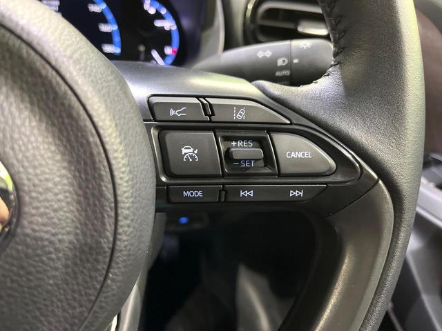 ヤリスクロス ハイブリッドＺ　純正ナビ付８型ＤＡ　バックカメラ　セーフティセンス　レーダークルーズ　車線逸脱警報　オートハイビーム　コーナーセンサー　ＬＥＤヘッド　オートライト　シートヒーター　パワーシート（6枚目）