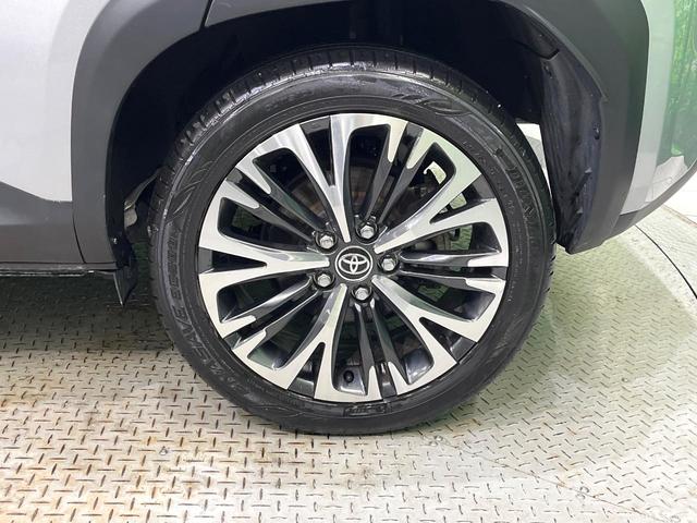 ヤリスクロス ハイブリッドＺ　純正ナビ付８型ＤＡ　バックカメラ　セーフティセンス　レーダークルーズ　車線逸脱警報　オートハイビーム　コーナーセンサー　ＬＥＤヘッド　オートライト　シートヒーター　パワーシート（25枚目）