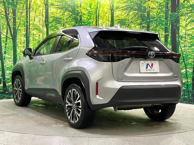 ヤリスクロス ハイブリッドＺ　純正ナビ付８型ＤＡ　バックカメラ　セーフティセンス　レーダークルーズ　車線逸脱警報　オートハイビーム　コーナーセンサー　ＬＥＤヘッド　オートライト　シートヒーター　パワーシート（31枚目）