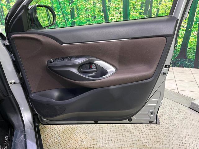 ヤリスクロス ハイブリッドＺ　純正ナビ付８型ＤＡ　バックカメラ　セーフティセンス　レーダークルーズ　車線逸脱警報　オートハイビーム　コーナーセンサー　ＬＥＤヘッド　オートライト　シートヒーター　パワーシート（37枚目）