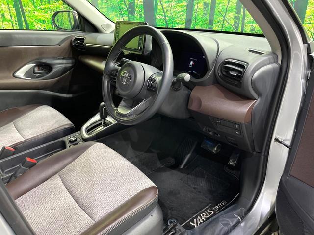 ヤリスクロス ハイブリッドＺ　純正ナビ付８型ＤＡ　バックカメラ　セーフティセンス　レーダークルーズ　車線逸脱警報　オートハイビーム　コーナーセンサー　ＬＥＤヘッド　オートライト　シートヒーター　パワーシート（39枚目）