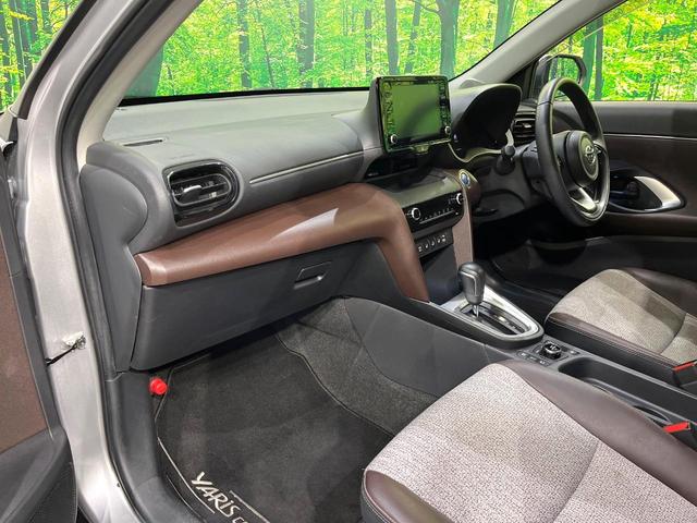 ヤリスクロス ハイブリッドＺ　純正ナビ付８型ＤＡ　バックカメラ　セーフティセンス　レーダークルーズ　車線逸脱警報　オートハイビーム　コーナーセンサー　ＬＥＤヘッド　オートライト　シートヒーター　パワーシート（40枚目）