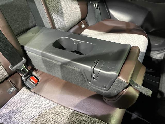 ヤリスクロス ハイブリッドＺ　純正ナビ付８型ＤＡ　バックカメラ　セーフティセンス　レーダークルーズ　車線逸脱警報　オートハイビーム　コーナーセンサー　ＬＥＤヘッド　オートライト　シートヒーター　パワーシート（45枚目）