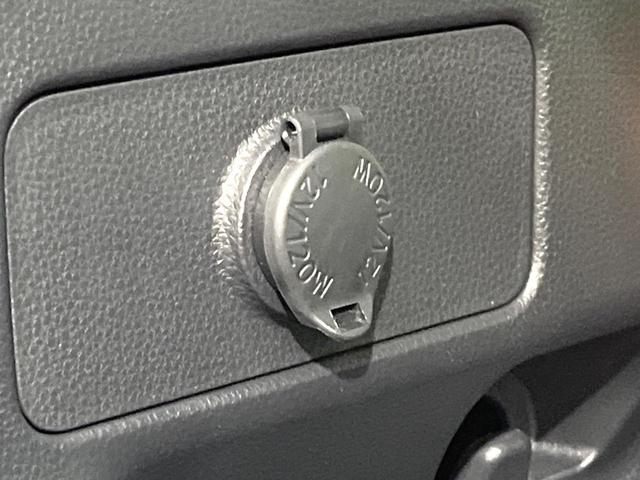 ヤリスクロス ハイブリッドＺ　純正ナビ付８型ＤＡ　バックカメラ　セーフティセンス　レーダークルーズ　車線逸脱警報　オートハイビーム　コーナーセンサー　ＬＥＤヘッド　オートライト　シートヒーター　パワーシート（67枚目）