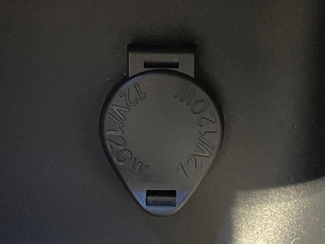 ヤリスクロス ハイブリッドＺ　純正ナビ付８型ＤＡ　バックカメラ　セーフティセンス　レーダークルーズ　車線逸脱警報　オートハイビーム　コーナーセンサー　ＬＥＤヘッド　オートライト　シートヒーター　パワーシート（68枚目）