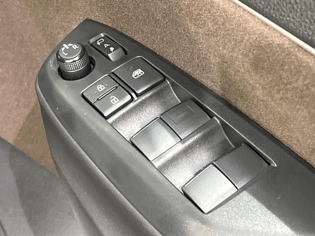 ヤリスクロス ハイブリッドＺ　純正ナビ付８型ＤＡ　バックカメラ　セーフティセンス　レーダークルーズ　車線逸脱警報　オートハイビーム　コーナーセンサー　ＬＥＤヘッド　オートライト　シートヒーター　パワーシート（69枚目）