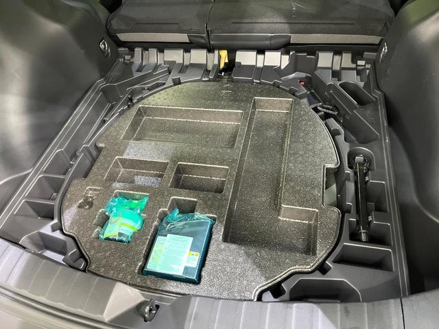 カローラクロス ハイブリッド Z モデリスタエアロ 9インチディスプレイオーディオ ブラインドスポットモニター パノラミックビューモニター オートハイビーム シートヒーター LEDヘッド・フォグライト レーダークルーズ AC100V(50枚目)