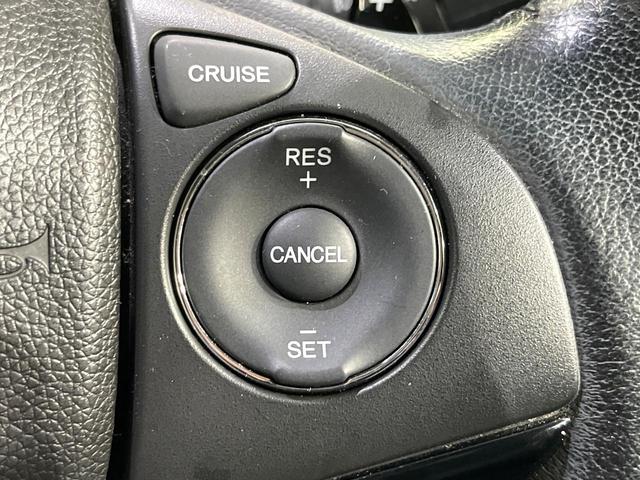 ヴェゼル ハイブリッドＸ　寒冷地仕様　純正ナビ　シティブレーキ　クルーズコントロール　シートヒーター　ＬＥＤヘッドライト　パドルシフト　革巻きステアリング　フロントフォグランプ　オートライト（6枚目）