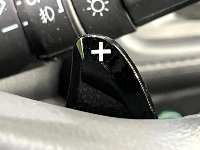 ヴェゼル ハイブリッドＸ　寒冷地仕様　純正ナビ　シティブレーキ　クルーズコントロール　シートヒーター　ＬＥＤヘッドライト　パドルシフト　革巻きステアリング　フロントフォグランプ　オートライト（7枚目）