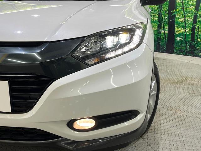 ヴェゼル ハイブリッドＸ　寒冷地仕様　純正ナビ　シティブレーキ　クルーズコントロール　シートヒーター　ＬＥＤヘッドライト　パドルシフト　革巻きステアリング　フロントフォグランプ　オートライト（13枚目）