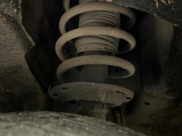 ヴェゼル ハイブリッドＸ　寒冷地仕様　純正ナビ　シティブレーキ　クルーズコントロール　シートヒーター　ＬＥＤヘッドライト　パドルシフト　革巻きステアリング　フロントフォグランプ　オートライト（21枚目）